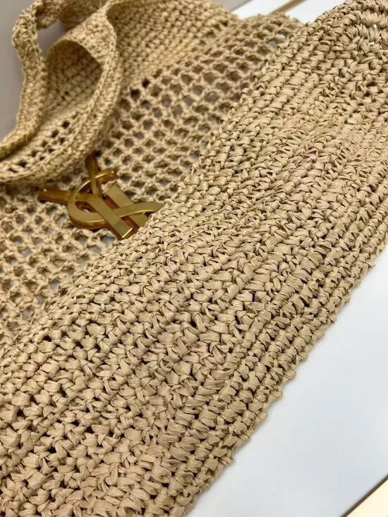 Saint Laurent straw bags - Picture 4 of 6